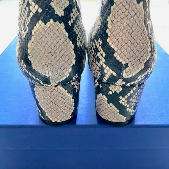 HP🎉 NWT Stuart Weitzman Ernestine Python Print Leather Boots - Picture 9 of 11